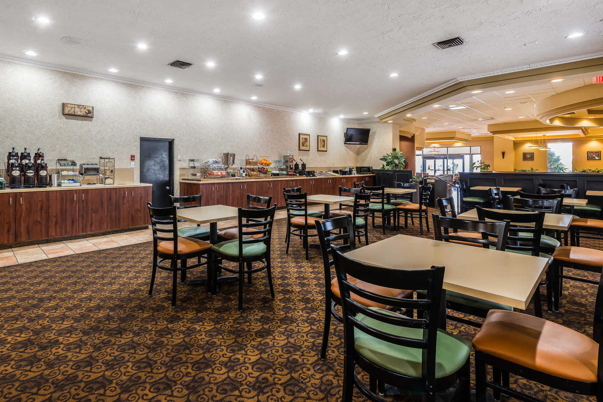 Quality Suites Central Colorado Springs Facilities photo